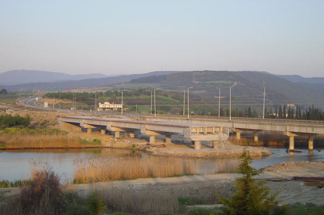 ΓΕΦΥΡΑ ΠΟΤΑΜΟΥ ΣΤΡΥΜΟΝΑ